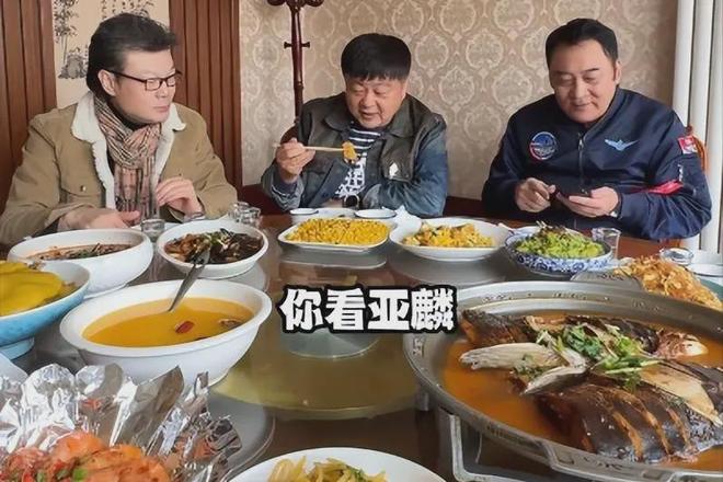岁李彬满头白发很苍老兄弟俩抱头痛哭开元棋牌洪剑涛去河北看望李彬58(图3)