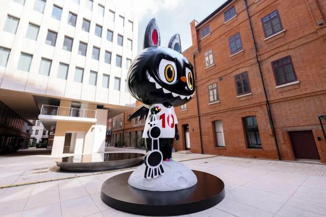 泡泡玛特想做Z世代的硬通货开元ky棋牌当潮玩遇见卡牌(图2)